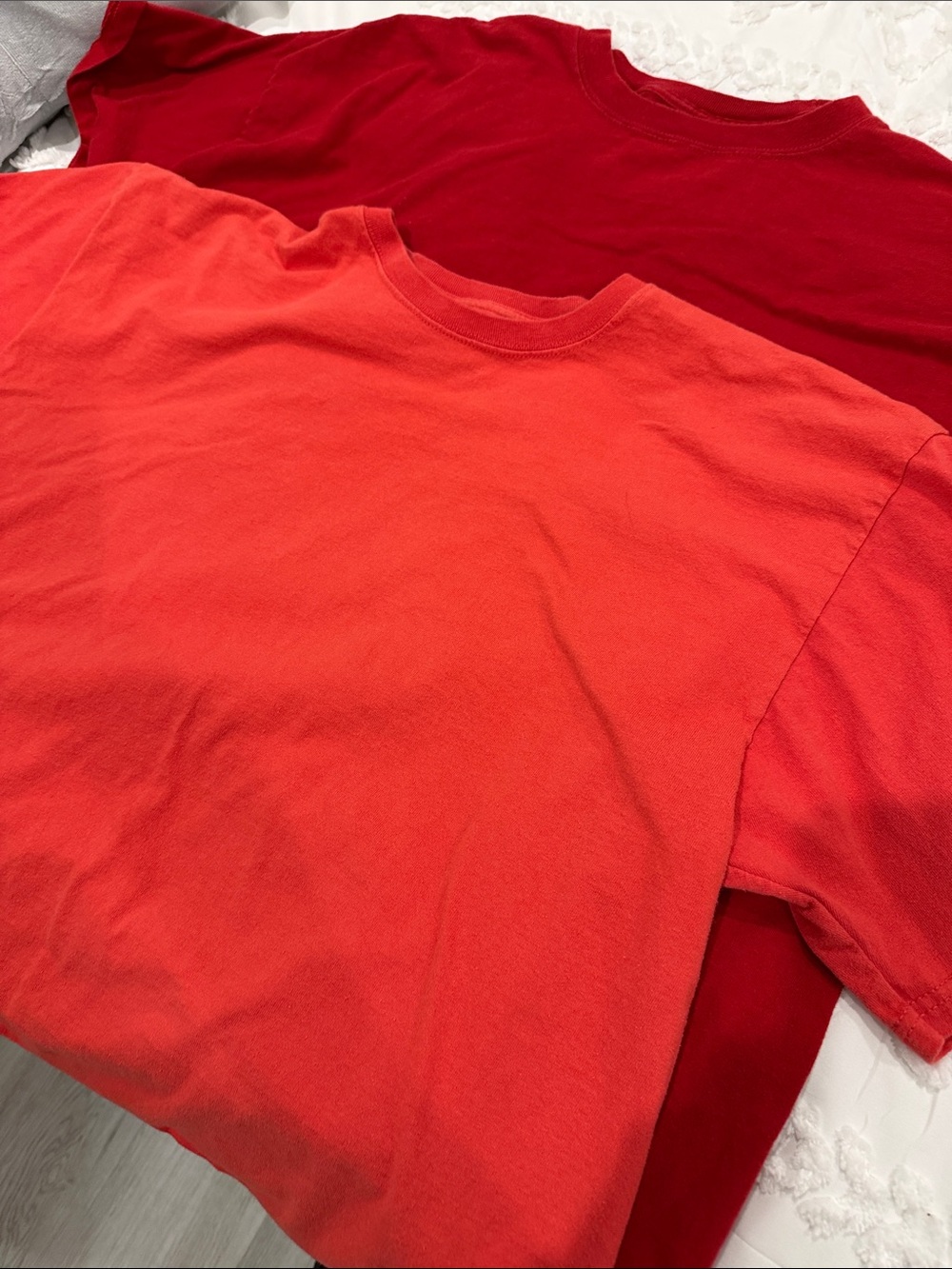 Pair 2- Men’s shortsleeved shirts  orange is Fruit of Loom & Red is Hanes;